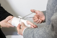 MEDICAL ACTION® - One Time® - Lister Scissors - 56326 - In Use