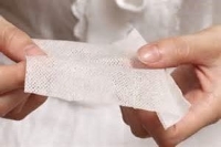 Cardinal Health™ - Curity™ - Alcohol Prep Pads - 5750 - In Use