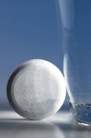 Dynarex® - Denture Tablets -  4877 - In Use