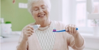 Dynarex® - Morning Fresh® - Toothpaste - 4873 - In Use
