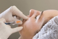 TSK - Steriject - Hypodermic Needles - PRE-33013 - In Use